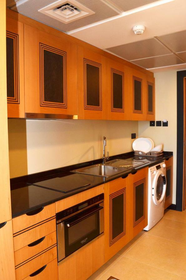 Nooh Tower Apartment Al Hidd Exterior photo